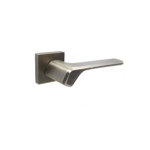 Image de POIGNÉE DE PORTE AVEC ROSACE BRONZE ANTIQUE RA-1021Y-13 GT IRIS
